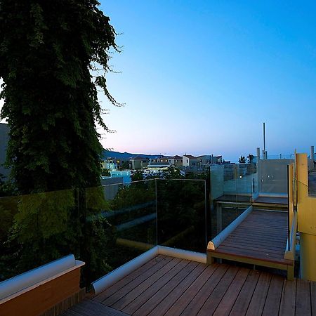 Elotis Suites (Adults Only) Agia Marina Oda fotoğraf