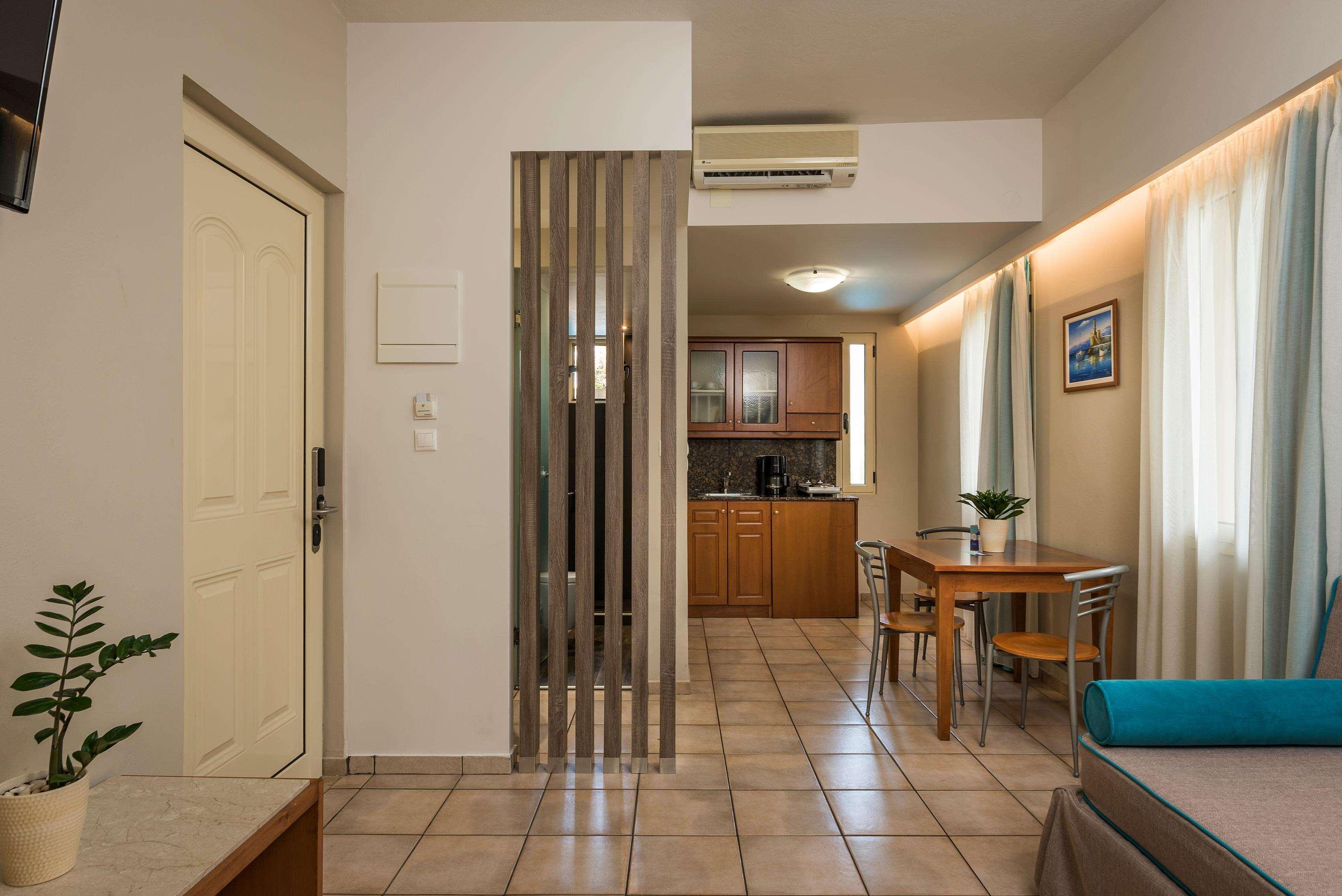 Elotis Suites (Adults Only) Agia Marina Dış mekan fotoğraf