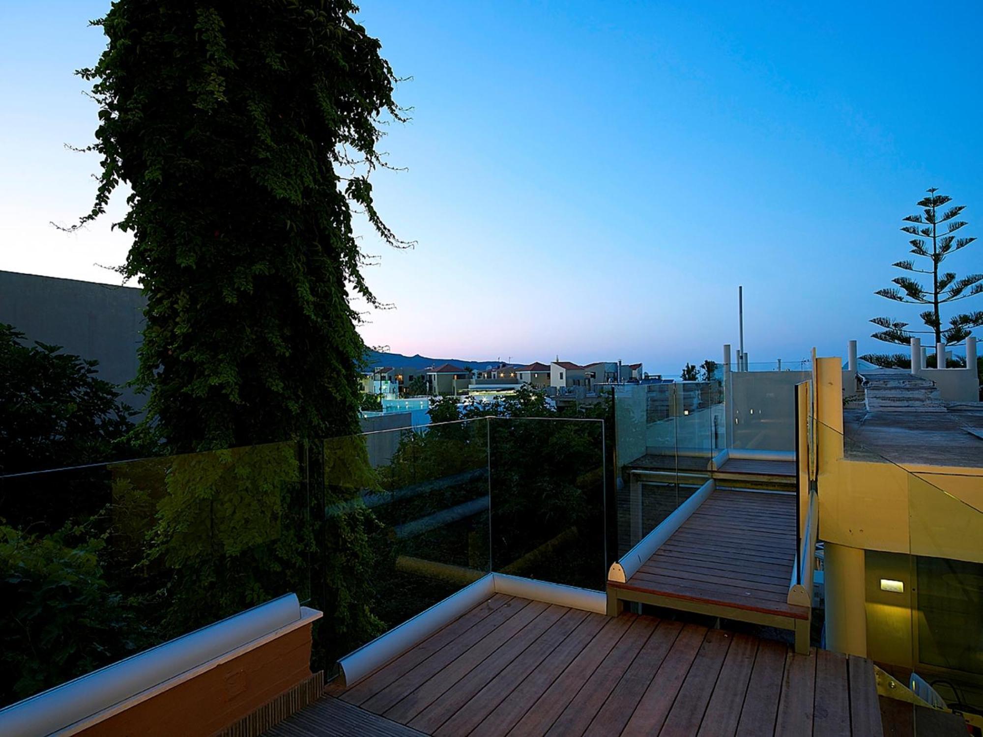 Elotis Suites (Adults Only) Agia Marina Oda fotoğraf