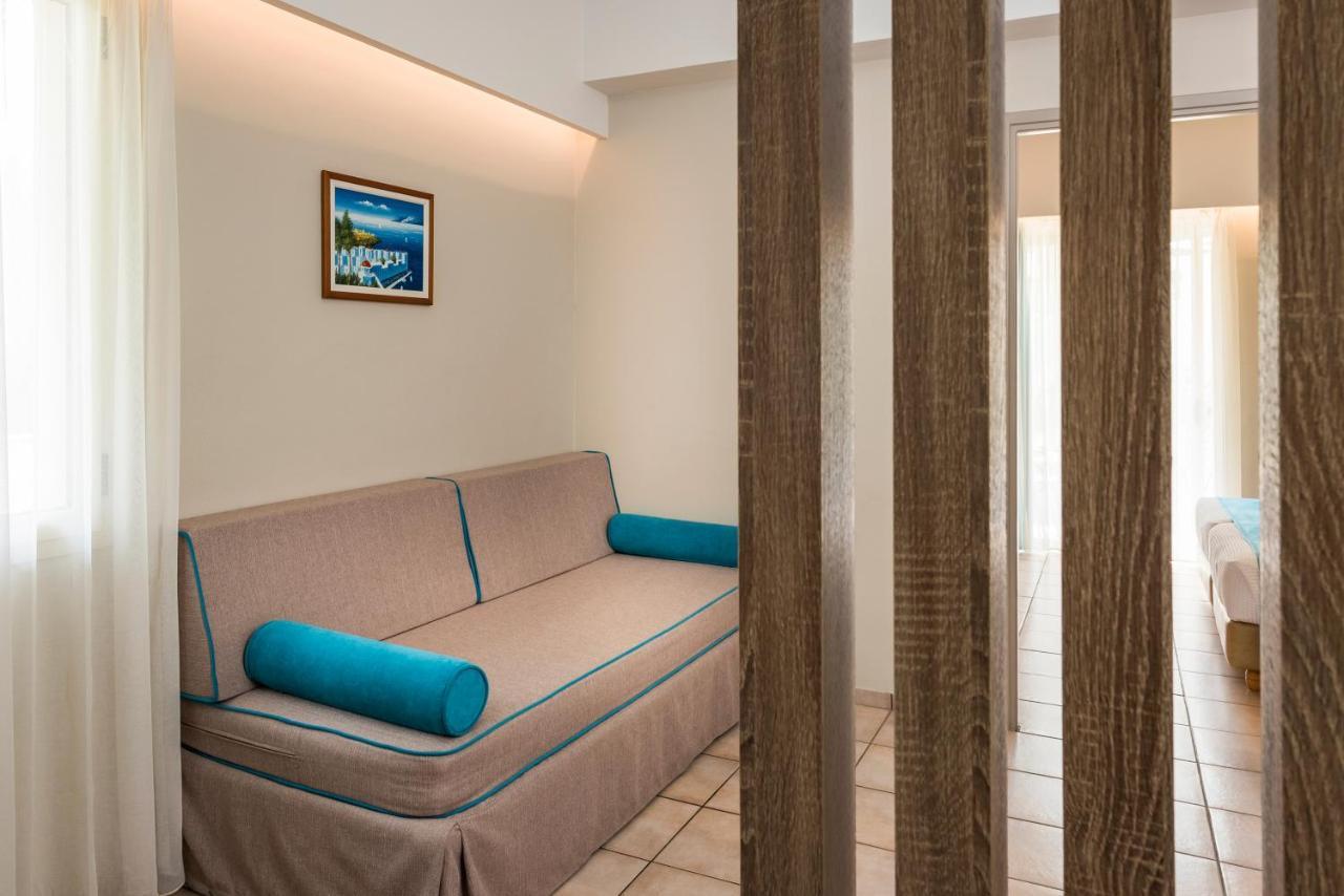 Elotis Suites (Adults Only) Agia Marina Dış mekan fotoğraf